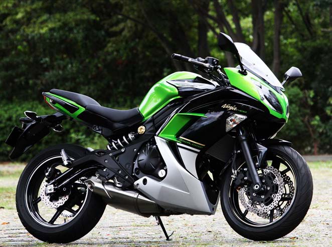 61_ʼĦձl(f)300_\Ħ܇Ninja 400 ABS Limited editionNinja 400һЪ(chung)ȫߴ猧400cc\ӿ܇ͣHЈgӭdײĲ2DOHCl(f)әCTLhÑṩˬ{wƳ޶棬wȵطʩ̼LĈDӹ^ʬFҵMϯƤӡNinja־oһN؄eĸX
