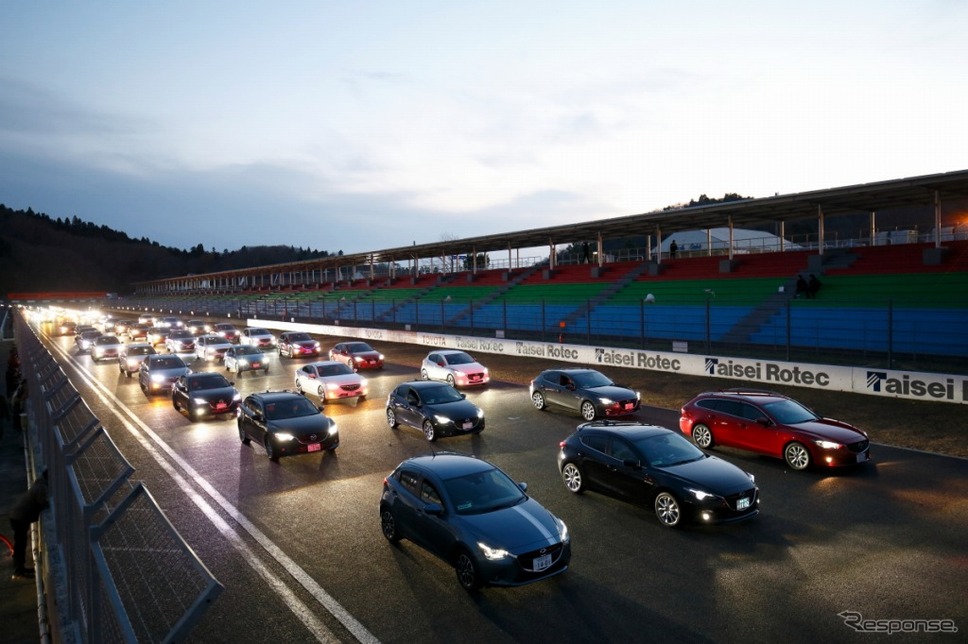 R_(d)܇ԑc䡰Mazda Fan Festa in Okayama (R_(d)܇Festa 2015 in ɽ)
