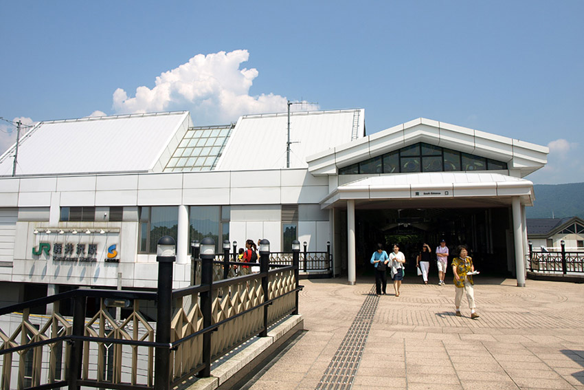 LҰhpվǰĊWR˹ꡢpُV(Prince Shopping Plaza)YψD