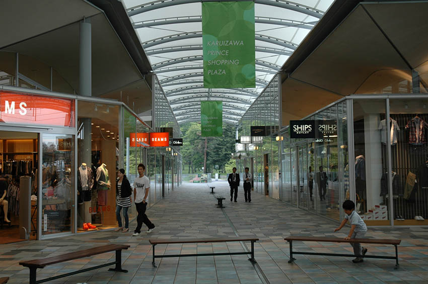 LҰhpվǰĊWR˹pُV(Prince Shopping Plaza)YψD