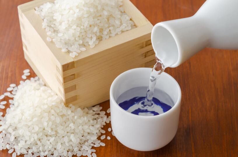 【吃貨的單詞本】各式酒水的日語(yǔ)詞匯