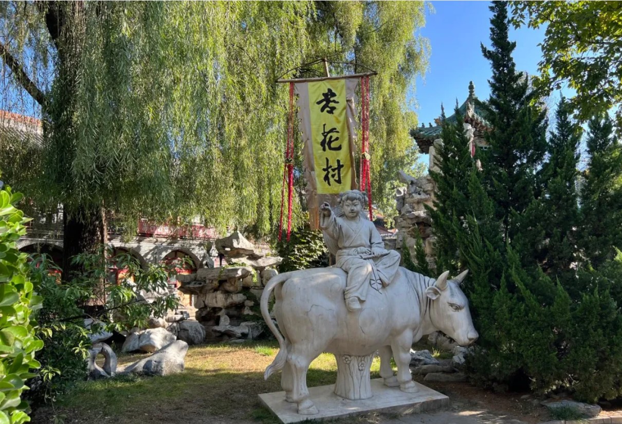 杏花村牧童雕像。馮學(xué)敏供圖