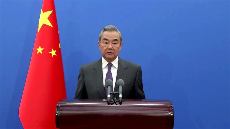 中共中央政治局委員、中央外辦主任王毅發(fā)表視頻致辭。主辦方供圖