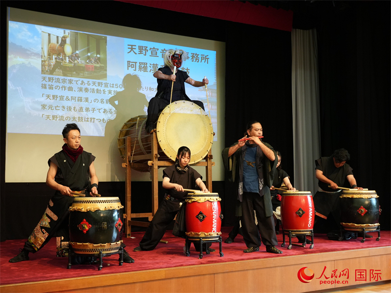 太鼓表演。人民網(wǎng) 許可攝